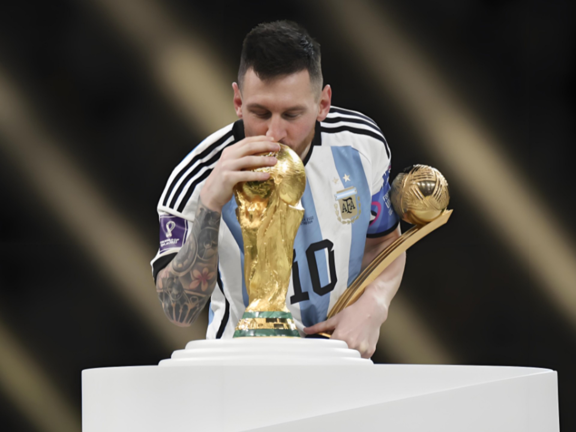 布克13+8狄龙21分杰克逊19分 灰熊不敌太阳