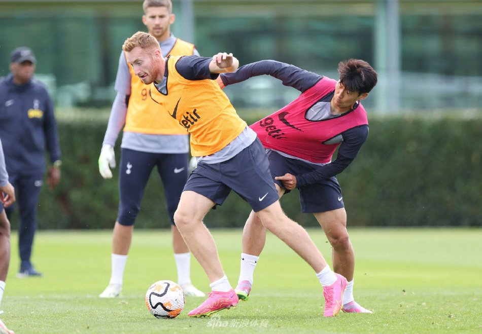 申花蒋圣龙轻伤仍能出战